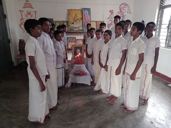 HelpingHeartsTamil படம் 1119