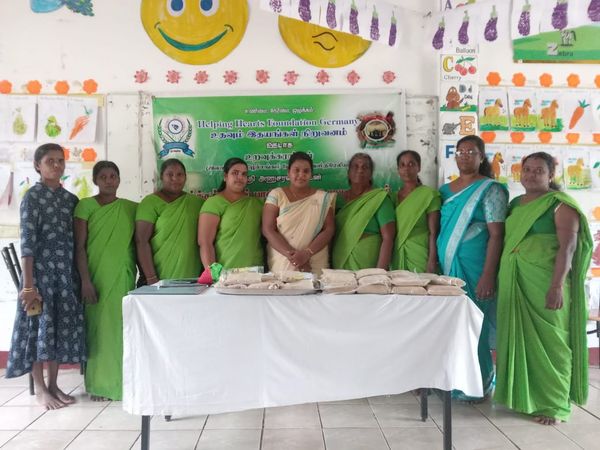 HelpingHeartsTamil படம் 1027