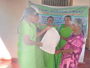 HelpingHeartsTamil படம் 255